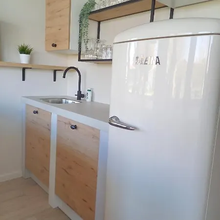 Pura Vida Del Rio * Oud Ade